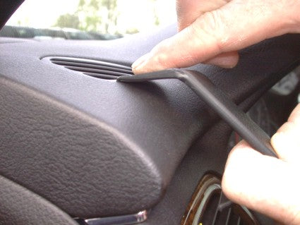 Brodit ProClip 803070 voor Peugeot 607 2001-2009 - ProClip geplaatst in het voertuig