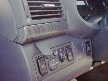 Brodit ProClip 803213 voor Toyota Avensis 2003-2008 - montagepositie op dashboard