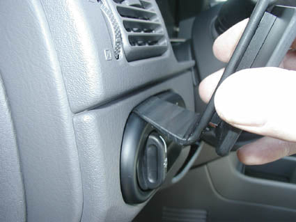 Brodit ProClip 803257 voor Ford Explorer 2002-2005 en Mercury Mountaineer 2002-2005 - ProClip geplaatst in het voertuig