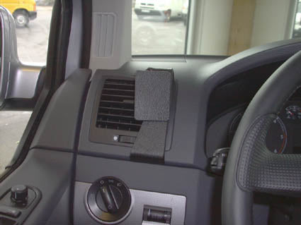 Brodit ProClip 803291 voor Volkswagen Multivan 2003-2015 - installatiepositie