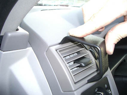 Brodit ProClip 803362 voor Volvo V50 2004-2012, Volvo S40 2004-2012 e.a. - ProClip geplaatst in het voertuig