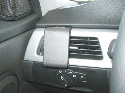 Brodit ProClip 803596 voor BMW 3-series E90, E91, E92, E93 2005-2012 - installatiepositie