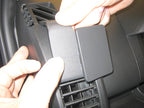 Brodit ProClip 803806 voor Mazda 5 2005-2011 en Mazda 5 2005-2010 - detail van dashboardmontage