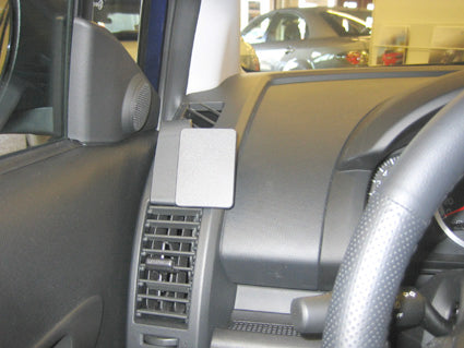 Brodit ProClip 803806 voor Mazda 5 2005-2011 en Mazda 5 2005-2010 - installatiepositie