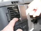 Brodit ProClip 803906 voor Ford Transit Tourneo 2007-2013 en Ford Transit 2007-2013 - detail van dashboardmontage