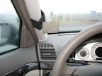 Brodit ProClip 804136 voor Mercedes Benz E-Class, Stationwagon 2003-2009, Mercedes Benz E-Class, Sedan 2002-2008 en Mercedes Benz E-Class, Coupé 2002-2009 - installatiepositie