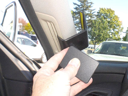 Brodit ProClip 804243 voor Infiniti QX70 2015-2020, Infiniti FX50 2009-2013 e.a. - montagepositie op dashboard