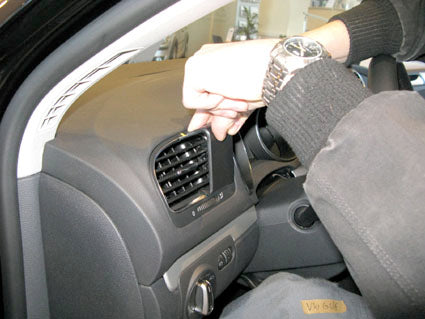 Brodit ProClip 804262 voor Volkswagen Jetta SportsWagen 2010-2014, Volkswagen GTI 2010-2014 e.a. - ProClip geplaatst in het voertuig