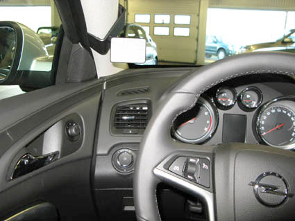 Brodit ProClip 804278 voor Buick Regal 2009-2014 en Opel Insignia A 2009-2017 - installatiepositie