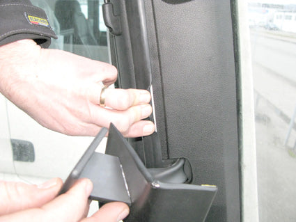 Brodit ProClip 804286 voor MAN TGX 2008-2019, MAN TGS 2008-2019 en MAN TGM 2014-2019 - montagepositie op dashboard