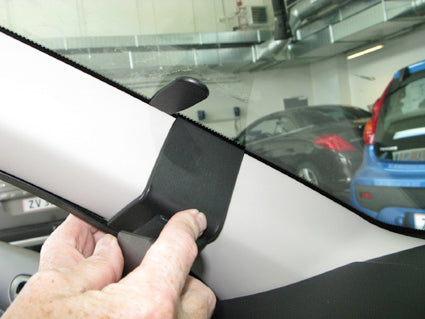 Brodit ProClip 804343 voor Peugeot 206+ 2009-2013 - detail van dashboardmontage