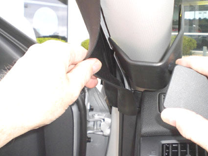Brodit ProClip 804367 voor Hyundai Genesis Coupé 2010-2018 - montagepositie op dashboard