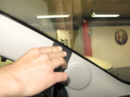 Brodit ProClip 804386 voor Alfa Romeo MiTo 2009-2018 - detail van dashboardmontage