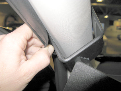 Brodit ProClip 804427 voor Subaru Outback 2010-2014 en Subaru Legacy 2010-2014 - ProClip geplaatst in het voertuig