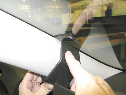 Brodit ProClip 804428 voor Hyundai i30 2008-2012 - detail van dashboardmontage