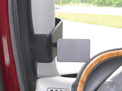 Brodit ProClip 804506 voor International Prostar 2008-2017 en International Lonestar 2008-2017 - detail van dashboardmontage
