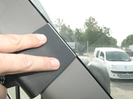 Brodit ProClip 804530 voor Nissan NV400 2012-2020, Opel Movano 2011-2019 en Renault Master 2011-2019 - detail van dashboardmontage