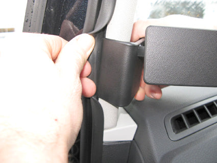 Brodit ProClip 804564 voor Seat Alhambra 2011-2019 en Volkswagen Sharan 2011-2022 - ProClip geplaatst in het voertuig