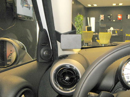 Brodit ProClip 804566 voor Mini Paceman 2013-2016 en Mini Countryman 2010-2016 - installatiepositie