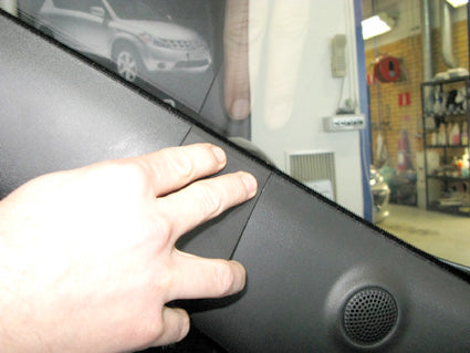 Brodit ProClip 804574 voor Nissan Juke 2011-2019 - detail van dashboardmontage