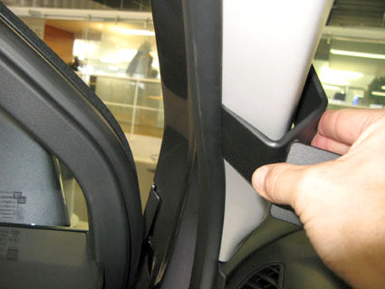 Brodit ProClip 804604 voor Chevrolet Orlando 2011-2014 - ProClip geplaatst in het voertuig