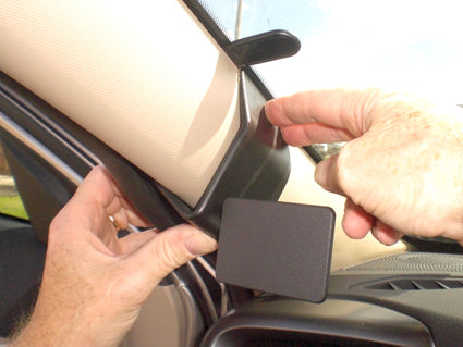 Brodit ProClip 804642 voor Kia Optima 2011-2016 - detail van dashboardmontage