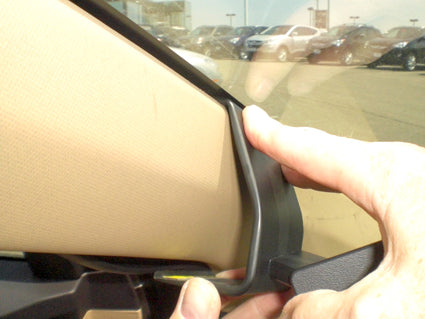 Brodit ProClip 804659 voor Hyundai i35 2011-2016 en Hyundai Elantra 2011-2016 - ProClip geplaatst in het voertuig