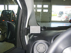 Brodit ProClip 804670 voor Citroen C-Zero 2010-2017, Mitsubishi i-MiEV 2010-2017 en Peugeot iOn 2010-2017 - installatiepositie