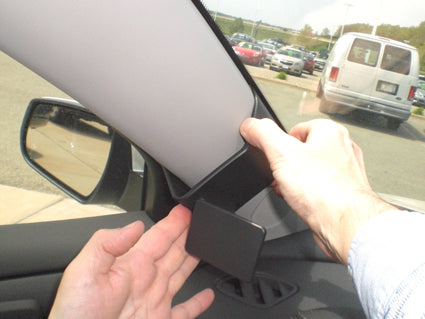 Brodit ProClip 804758 voor Chevrolet Malibu 2013-2015 - detail van dashboardmontage