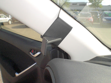 Brodit ProClip 804782 voor Mazda CX-5 2012-2016 - detail van dashboardmontage