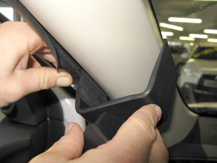 Brodit ProClip 804818 voor Mitsubishi Outlander 2013-2021 - ProClip geplaatst in het voertuig