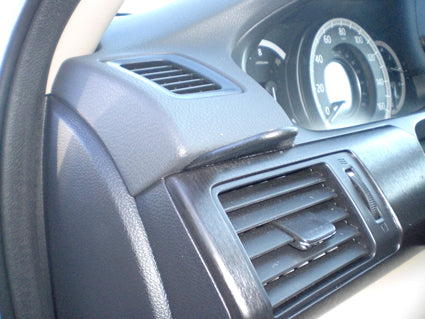 Brodit ProClip 804821 voor Honda Accord Coupé 2013-2014 en Honda Accord 2013-2014 - montagepositie op dashboard