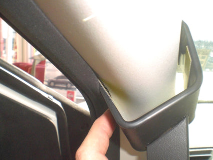 Brodit ProClip 804832 voor Nissan Sentra 2013-2019 - ProClip geplaatst in het voertuig