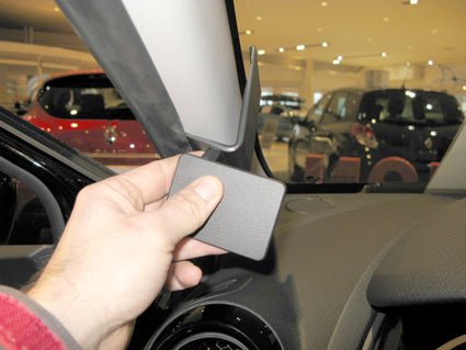 Brodit ProClip 804860 voor Renault Clio IV 2013-2019 - ProClip geplaatst in het voertuig