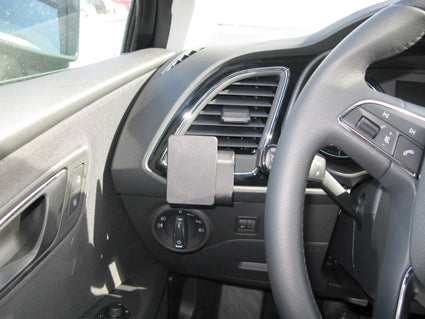 Brodit ProClip 804891 voor Seat Leon 2013-2020 - installatiepositie