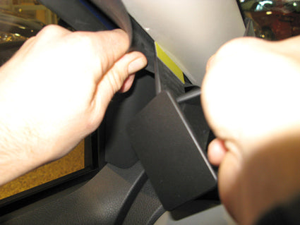 Brodit ProClip 804898 voor Dacia Sandero 2013-2021 - montagepositie op dashboard