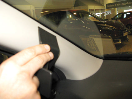 Brodit ProClip 804898 voor Dacia Sandero 2013-2021 - detail van dashboardmontage
