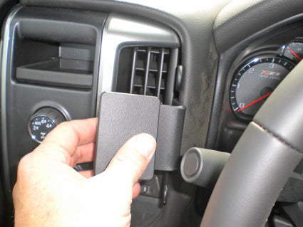 Brodit ProClip 804954 voor Chevrolet Silverado 2500/3500 Series 2015-2019, Chevrolet Silverado 1500 Series 2014-2018 e.a. - ProClip geplaatst in het voertuig