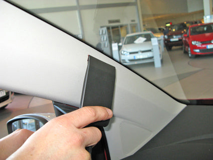Brodit ProClip 804997 voor Seat Mii 2012-2022, Skoda Citigo 2012-2022 en Volkswagen UP 2012-2019 - ProClip geplaatst in het voertuig