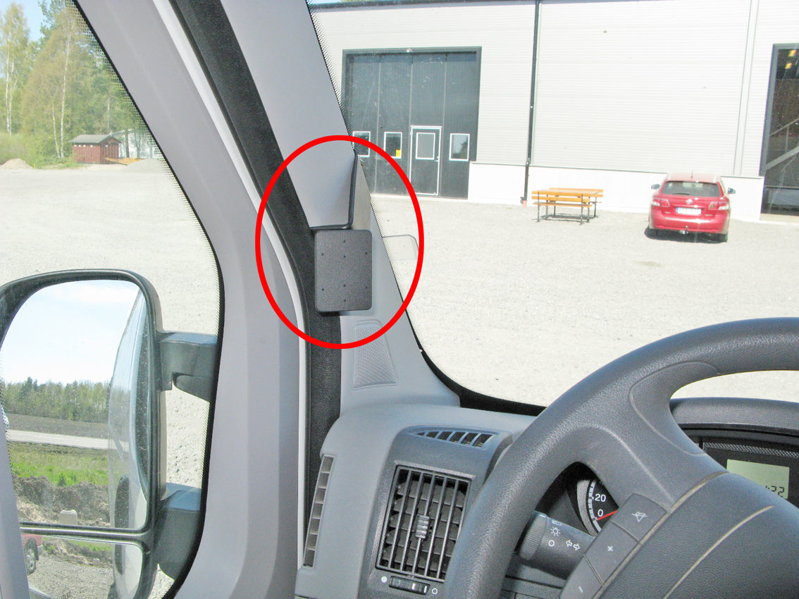 Brodit ProClip 804999 voor Citroen Jumper 2007-2024, Fiat Ducato 2007-2021 e.a. - productfoto zwarte ABS montagebasis