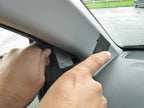 Brodit ProClip 805036 voor Citroen C1 2014-2021, Peugeot 108 2014-2021 en Toyota AYGO 2014-2021 - montagepositie op dashboard