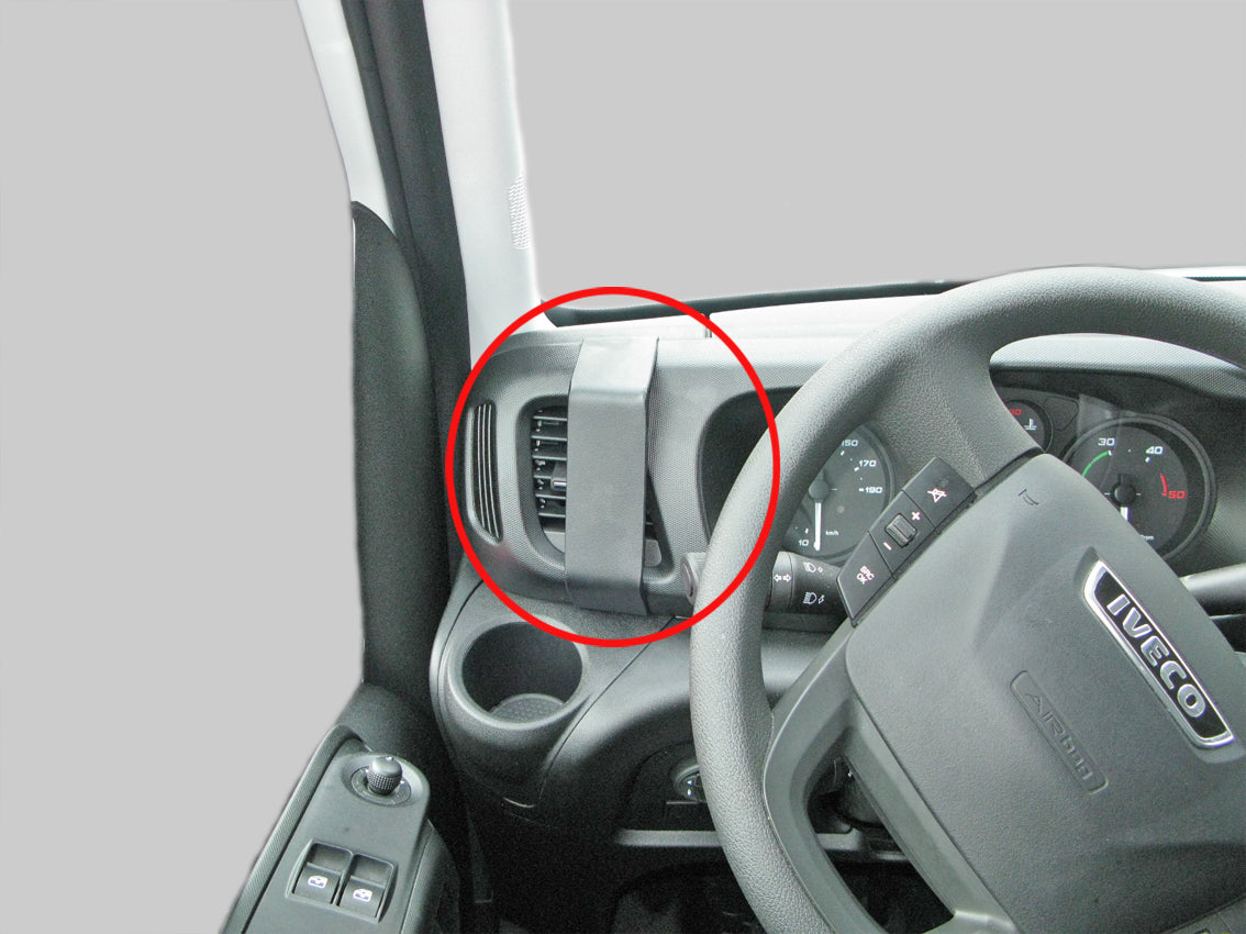 Brodit ProClip 805090 voor Iveco Daily 2015-2026 - productfoto zwarte ABS montagebasis