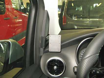 Brodit ProClip 805274 voor Mercedes Benz V-Class 2016-2026 en Mercedes Benz EQV 2022-2026 - installatiepositie
