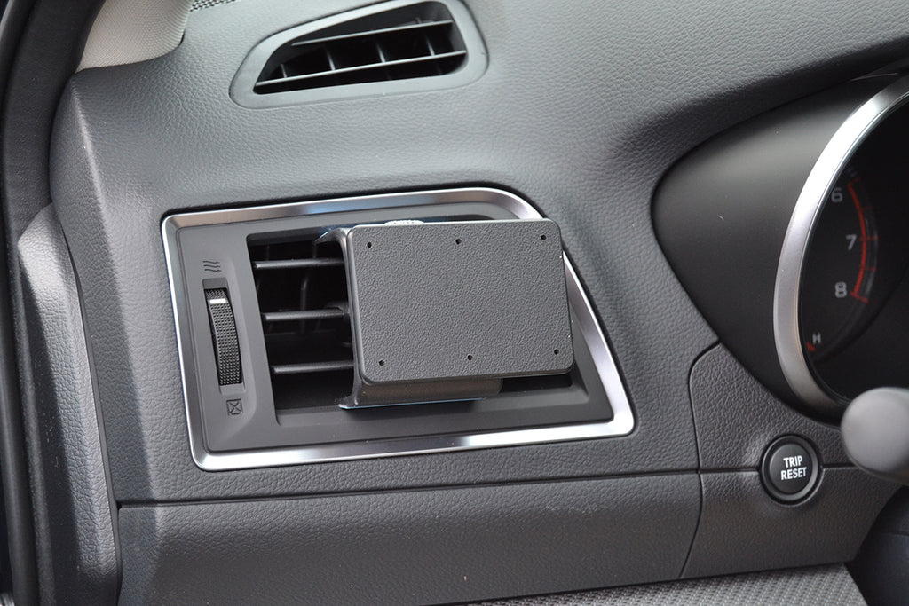 Brodit ProClip 805373 voor Subaru Legacy 2015-2021 - montagefoto 6