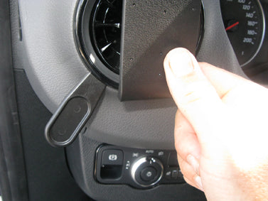 Brodit ProClip 805446 voor Mercedes Benz Sprinter 2019-2026 - ProClip geplaatst in het voertuig