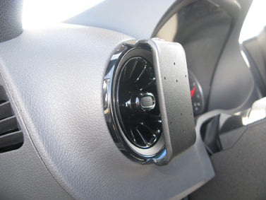 Brodit ProClip 805446 voor Mercedes Benz Sprinter 2019-2026 - detail van dashboardmontage