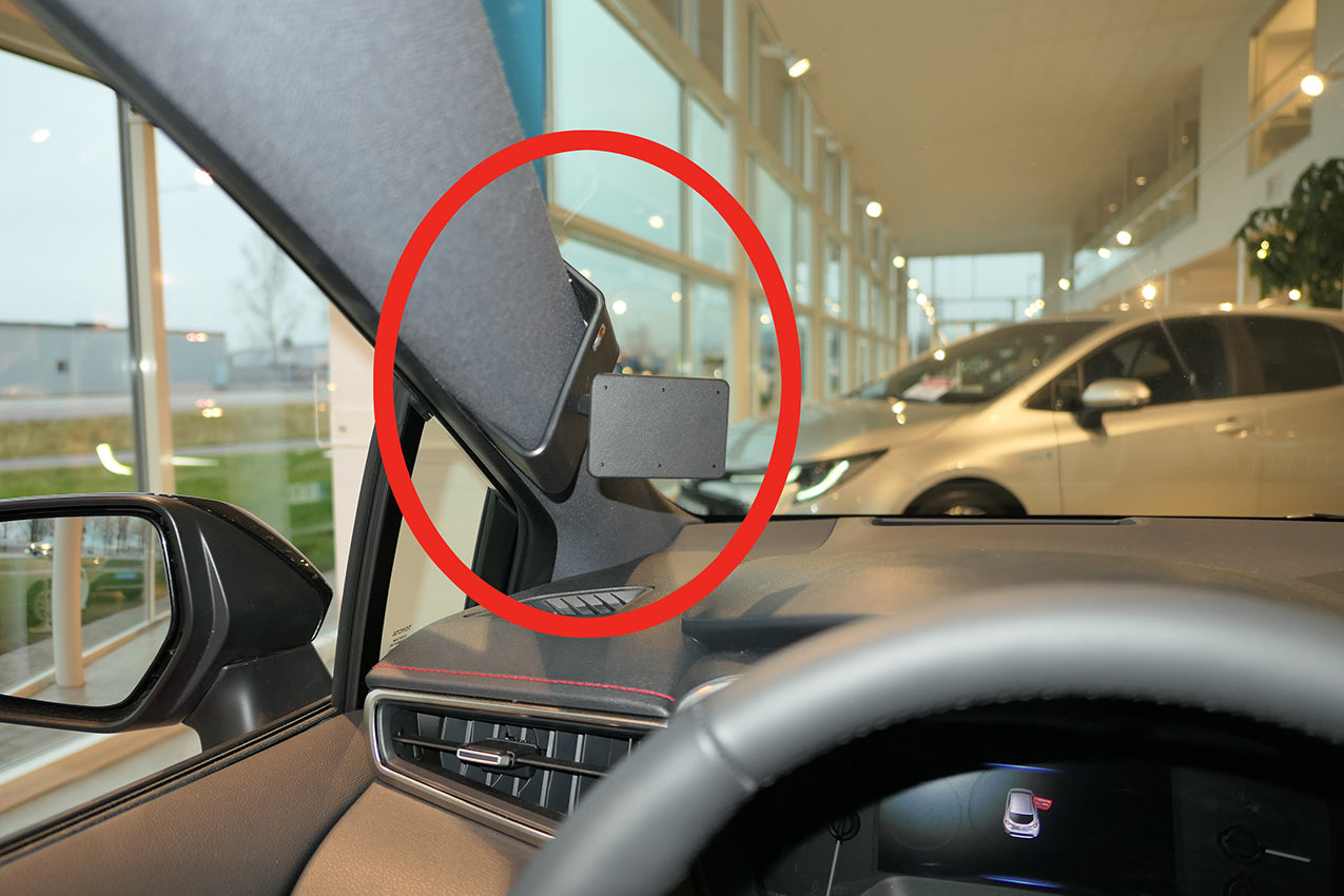 Brodit ProClip 805578 voor Suzuki Swace 2021-2026 en Toyota Corolla 2019-2026 - productfoto zwarte ABS montagebasis