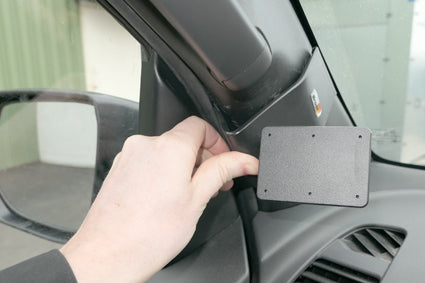 Brodit ProClip 805598 voor Isuzu D-Max 2012-2020 - ProClip geplaatst in het voertuig