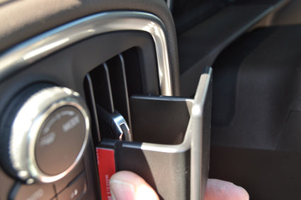 Brodit ProClip 805617 voor Chevrolet Silverado 2020-2024 - montagepositie op dashboard