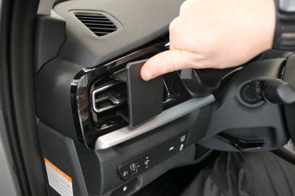 Brodit ProClip 805623 voor Kia Niro 2020-2022 - detail van dashboardmontage